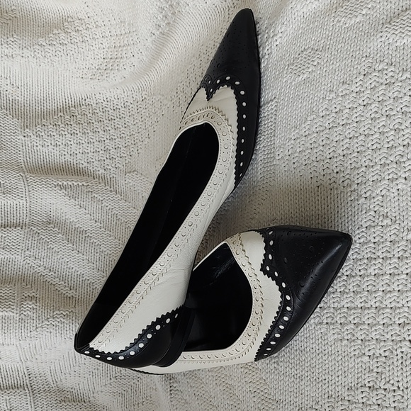 GUCCI Women's Wing Tip Low Pumps Shoes 40.5 - Picture 3 of 16